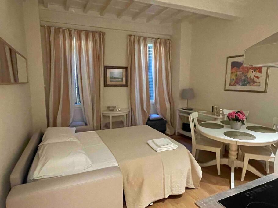 Apartamento Cozy Santa Maria Novella Uffizi Duomo 2beds-2baths