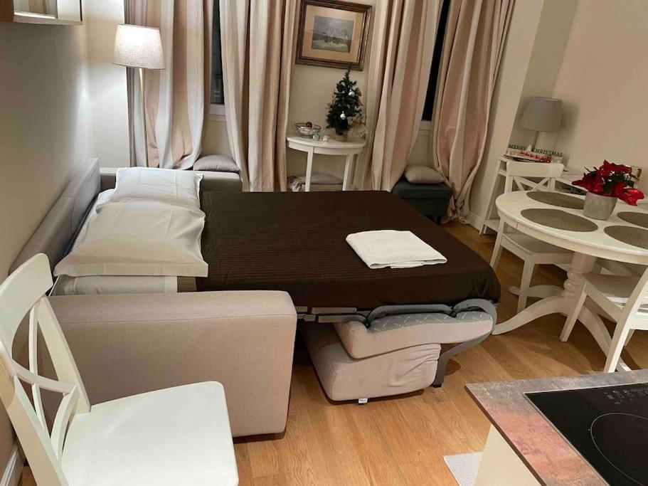 Cozy Santa Maria Novella Uffizi Duomo 2beds-2baths Apartamento Florencia