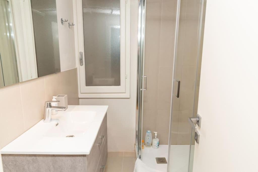 Cozy Santa Maria Novella Uffizi Duomo 2beds-2baths