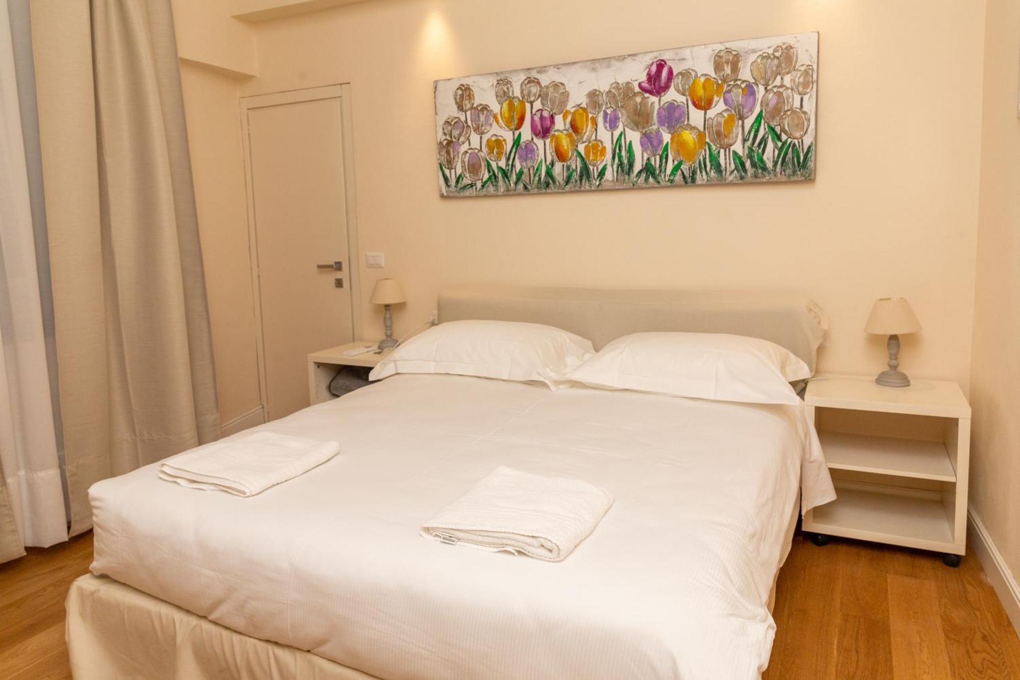 Cozy Santa Maria Novella Uffizi Duomo 2beds-2baths Apartamento Florencia