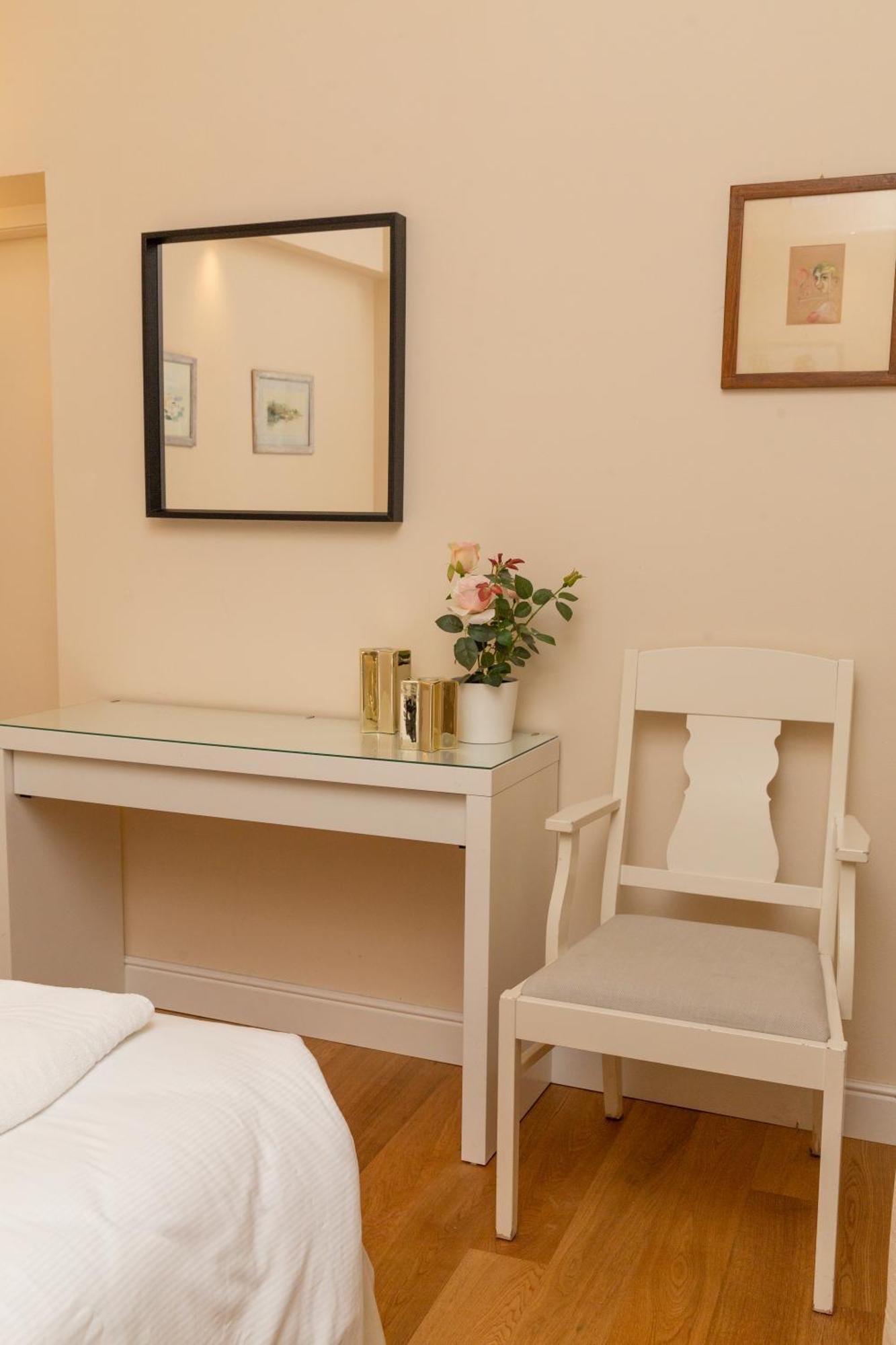 Apartamento Cozy Santa Maria Novella Uffizi Duomo 2beds-2baths *