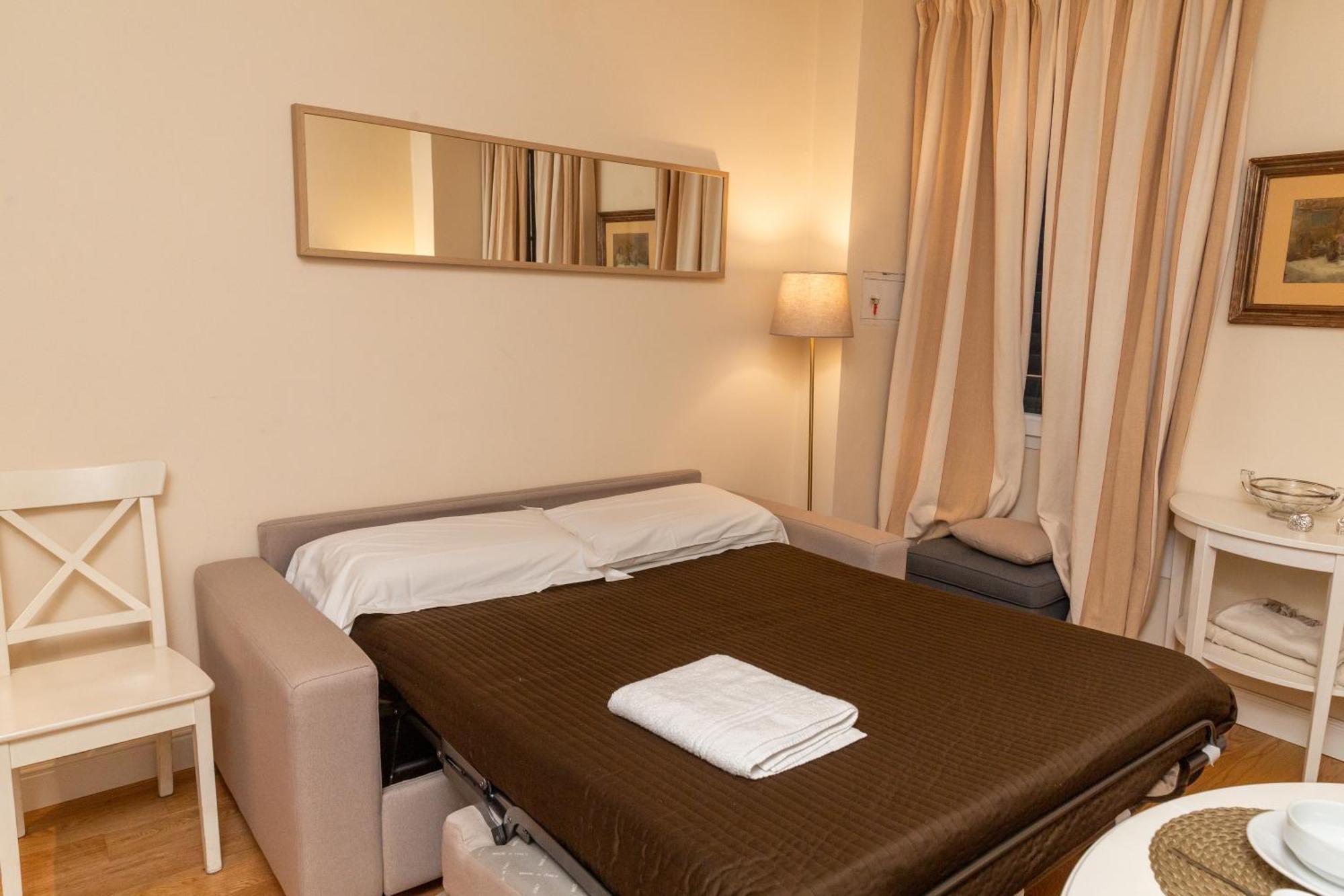 Cozy Santa Maria Novella Uffizi Duomo 2beds-2baths Apartamento *