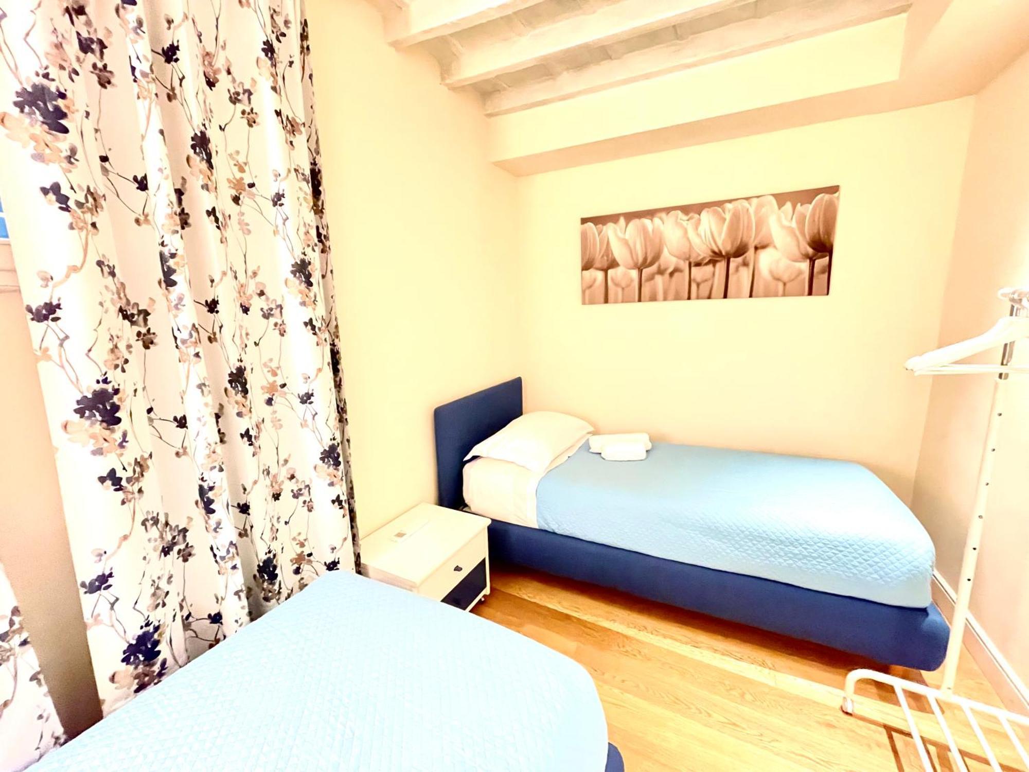 Cozy Santa Maria Novella Uffizi Duomo 2beds-2baths Apartamento Florencia