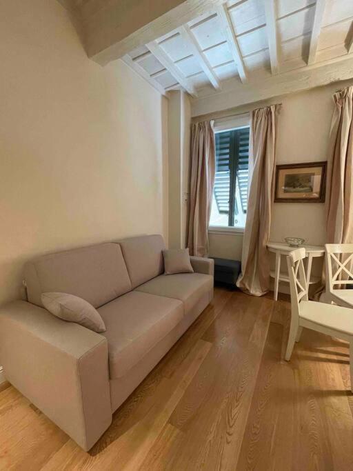 Cozy Santa Maria Novella Uffizi Duomo 2beds-2baths Apartamento *