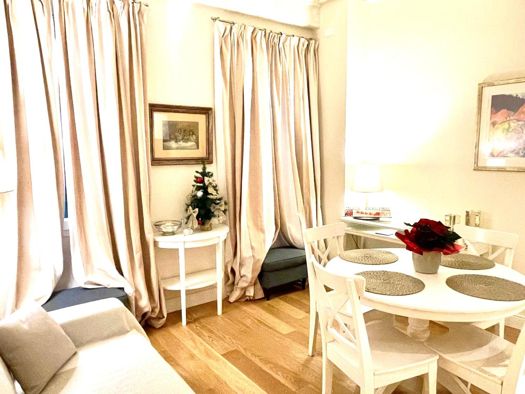 Cozy Santa Maria Novella Uffizi Duomo 2beds-2baths Apartamento *
